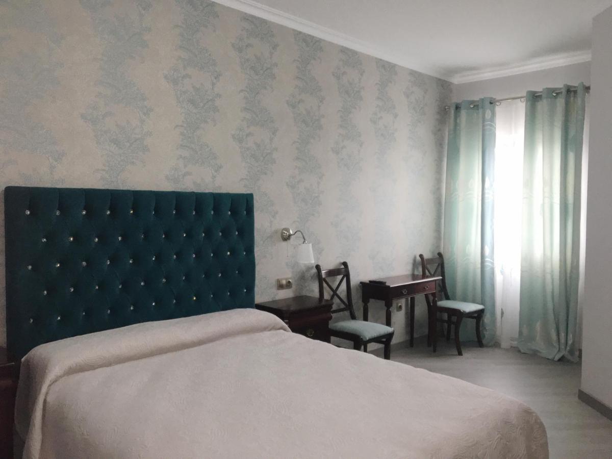 La Morona Hotel Moron de la Frontera Bagian luar foto