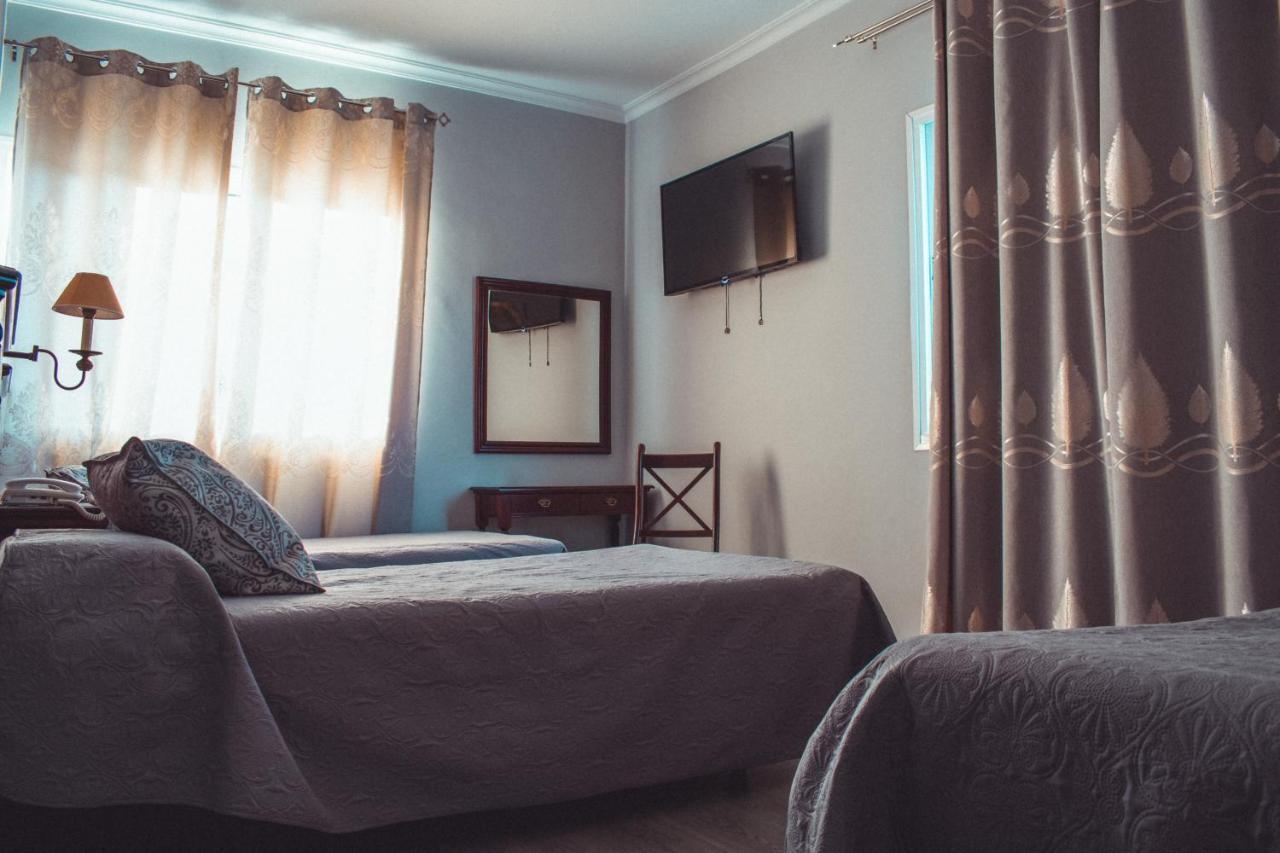 La Morona Hotel Moron de la Frontera Bagian luar foto